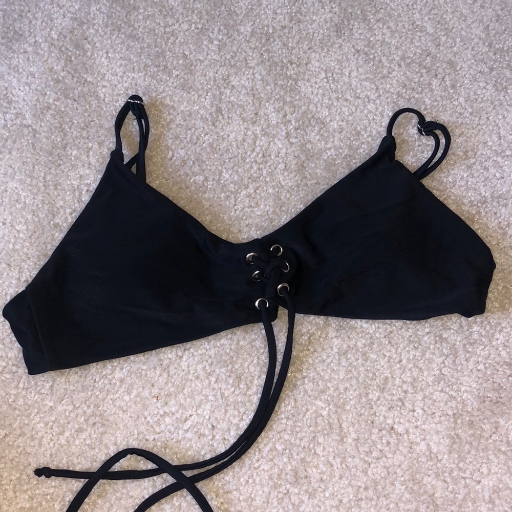 Black bikini top